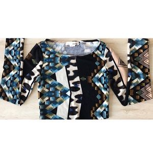 Long Sleeve Crop Top! 💙